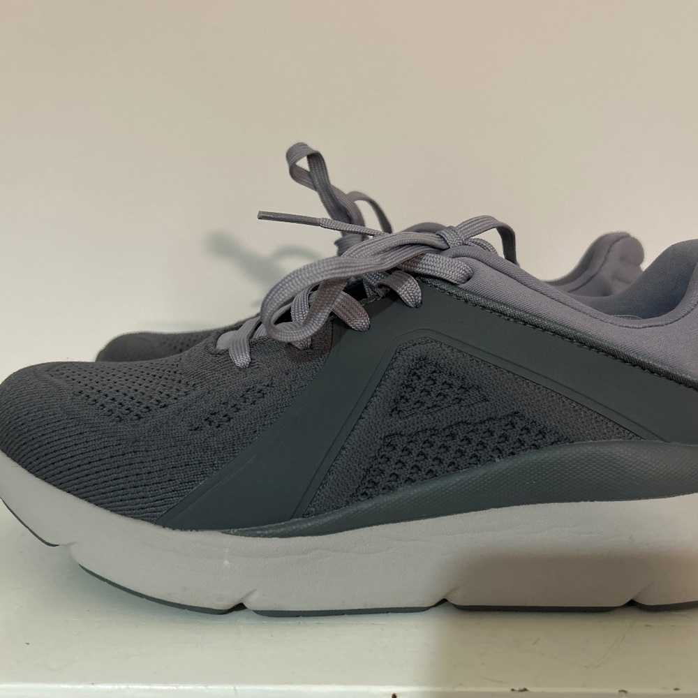 ABEO MXV Shift Sneakers 7.5 Wide Women’s walking Sneakers